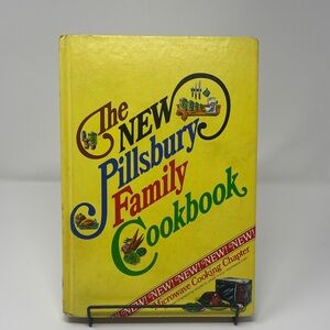 The New Pillsbury Family Cookbook 1975